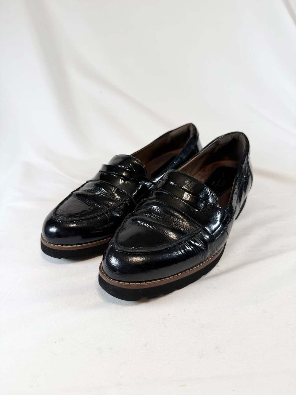 Earthies Black Patent Leather Penny Loafers Arch Support dark academia, preppy,